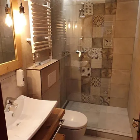 Konukevi Romantik Lehrberg 3*