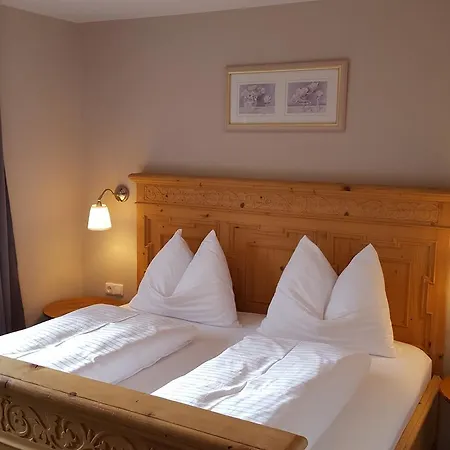 게스트하우스 Romantik Lehrberg